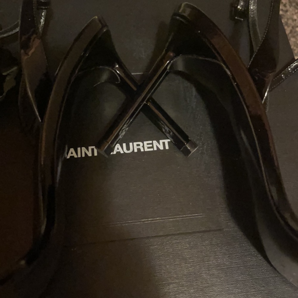 Black Saint Laurent. Size 39 worn one time. - Picture 2 of 2